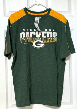 Green Bay Packers Licensed NFL T-Shirt Medium NFL Team Apparel Football NEW
